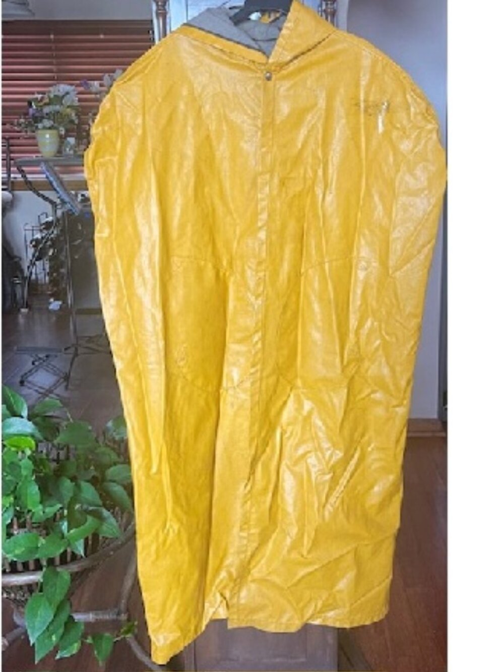 Rain Poncho Rubberized PVC Heavy-Duty w Lining, Hood, Pocket Vintage One-Size